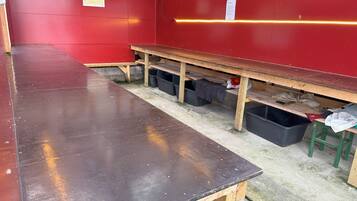 House, 2 Bedrooms | Dining