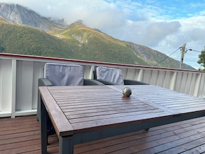 House, 2 Bedrooms | Outdoor dining