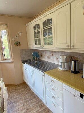 House, 2 Bedrooms | Private kitchen - Great House With a Panoramic View (Aure)