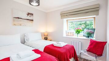 3 bedrooms, travel crib, free WiFi