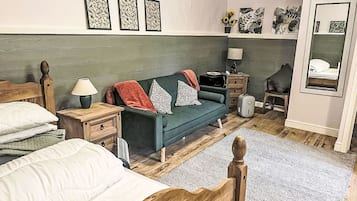 1 makuuhuone, vauvan matkasänky