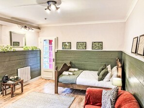 1 slaapkamer, reisbedje