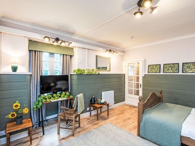 Schönes  Ferienhaus für 2 Personen mit Innenhof