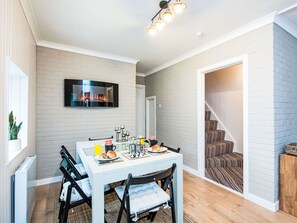 تناول الطعام