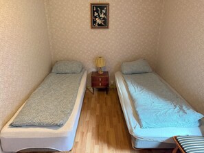 5 bedrooms - Spacious House, With Boat, in Beautiful Landscape (Aure)