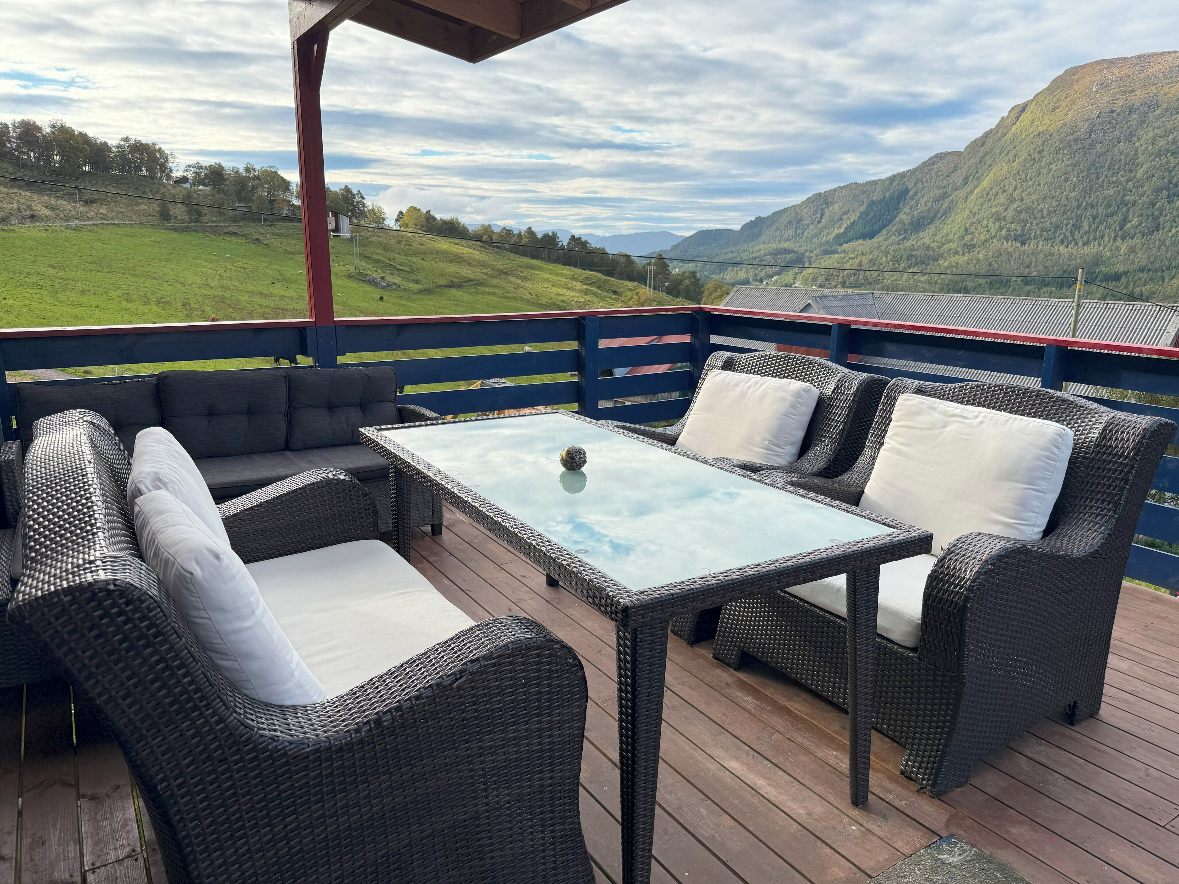 House, 5 Bedrooms | Terrace/patio