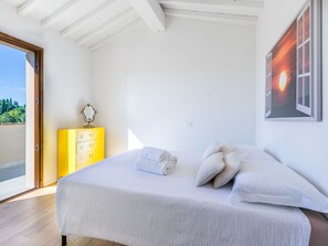 3 bedrooms, travel cot, free WiFi - Cosy apartment for 5 guests with WIFI, A/C, pool, TV, terrace and panoramic view (Tavarnelle Val Di Pesa)