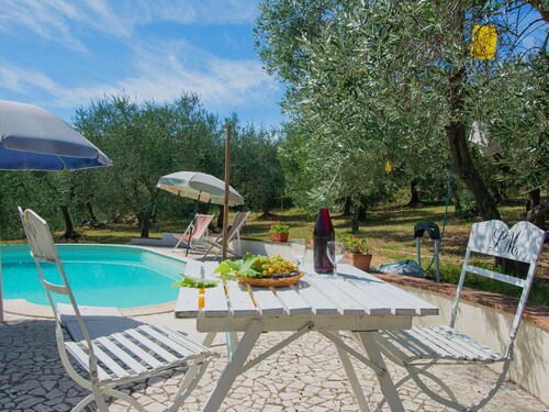 Wonderful private villa for 6 guests with private pool, A/C, WIFI, TV, patio and pets allowed