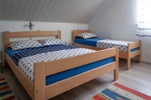 2 chambres, fer et planche à repasser, lit parapluie, Wi-Fi gratuit