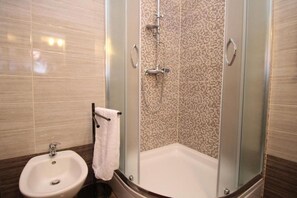 Een douche, een haardroger