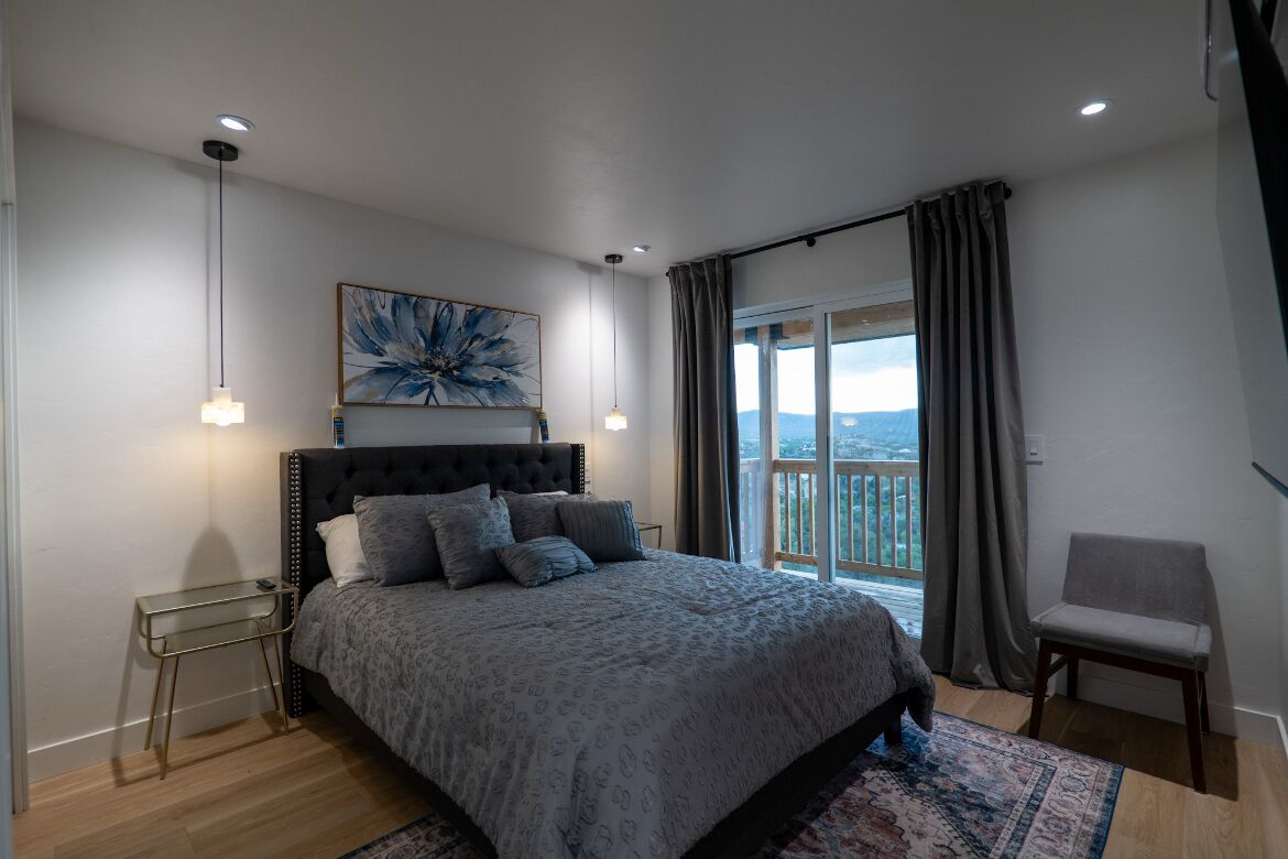 2 quartos, ferros/tábuas de passar roupa, Wi-Fi, roupa de cama