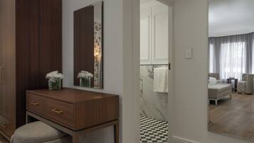 Cofres nos quartos, quartos à prova de som