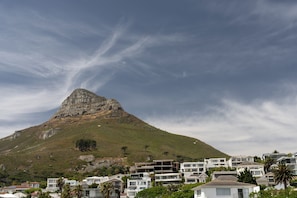 Property grounds - Guest House by Morea (Cape Town)