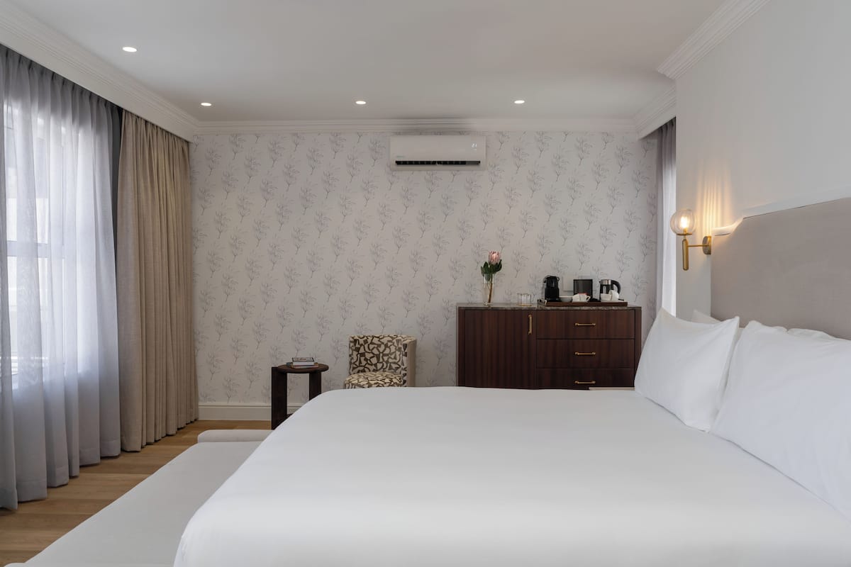 In-room safe, soundproofing, iron/ironing board, WiFi (free)