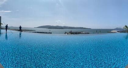 LS Sunset Ocean View Homestay - Jesselton Quay