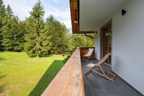 Property grounds - The Woodland Nook Apartments Bohinj - Classic Two Bedroom Apartment with Balcony (Bohinj)