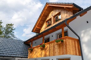 Exterior detail - The Woodland Nook Apartments Bohinj - Comfort Two Bedroom Apartment with Balcony (Bohinj)