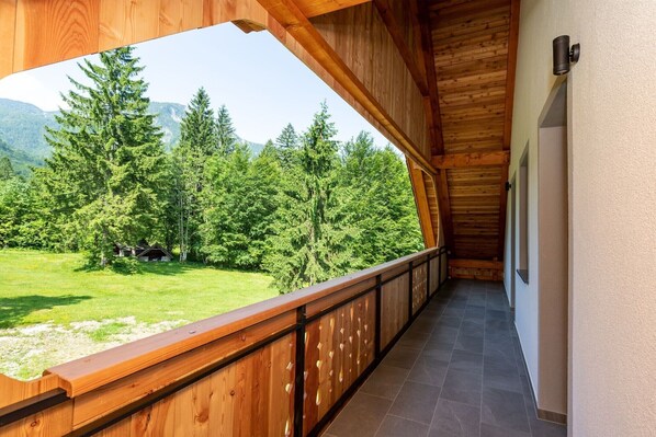 Property grounds - The Woodland Nook Apartments Bohinj - Comfort Two Bedroom Apartment with Balcony (Bohinj)