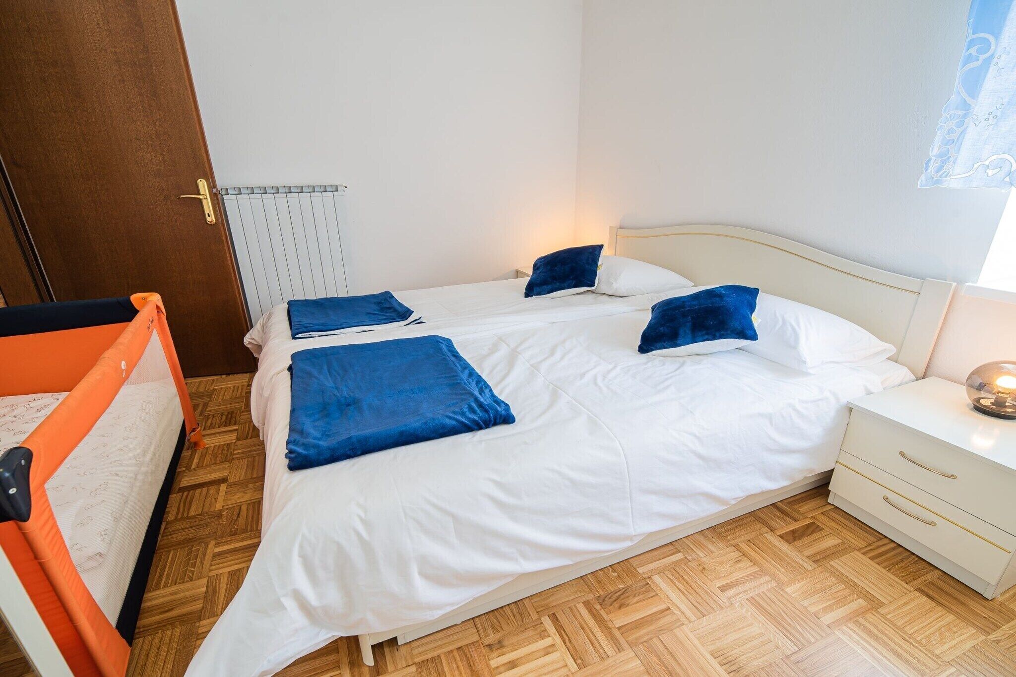 2 Schlafzimmer, Bügeleisen/Bügelbrett, Reisekinderbett, kostenloses WLAN