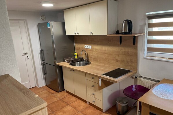 Refrigerador y microondas 