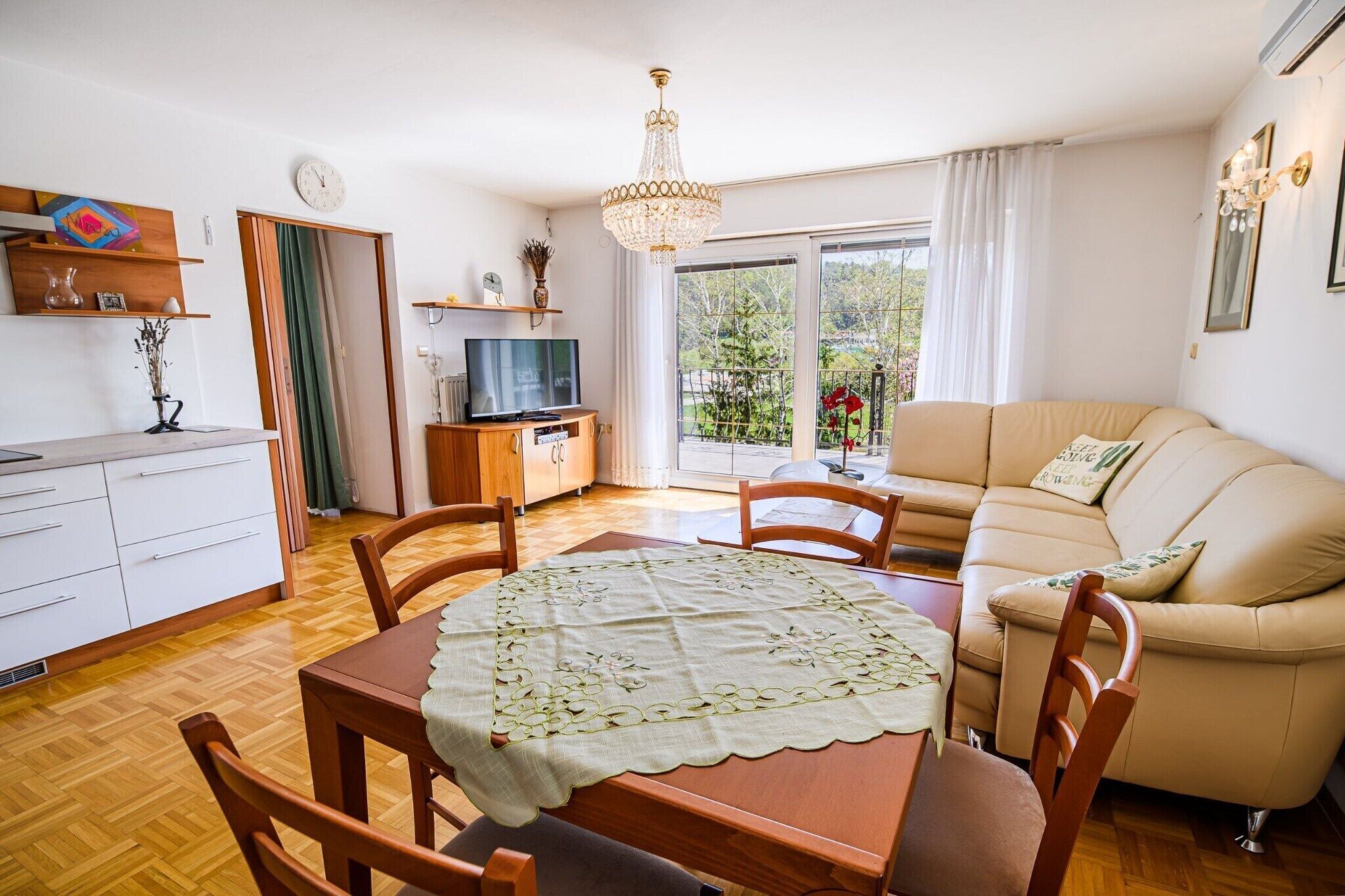 تلفزيون ذكي