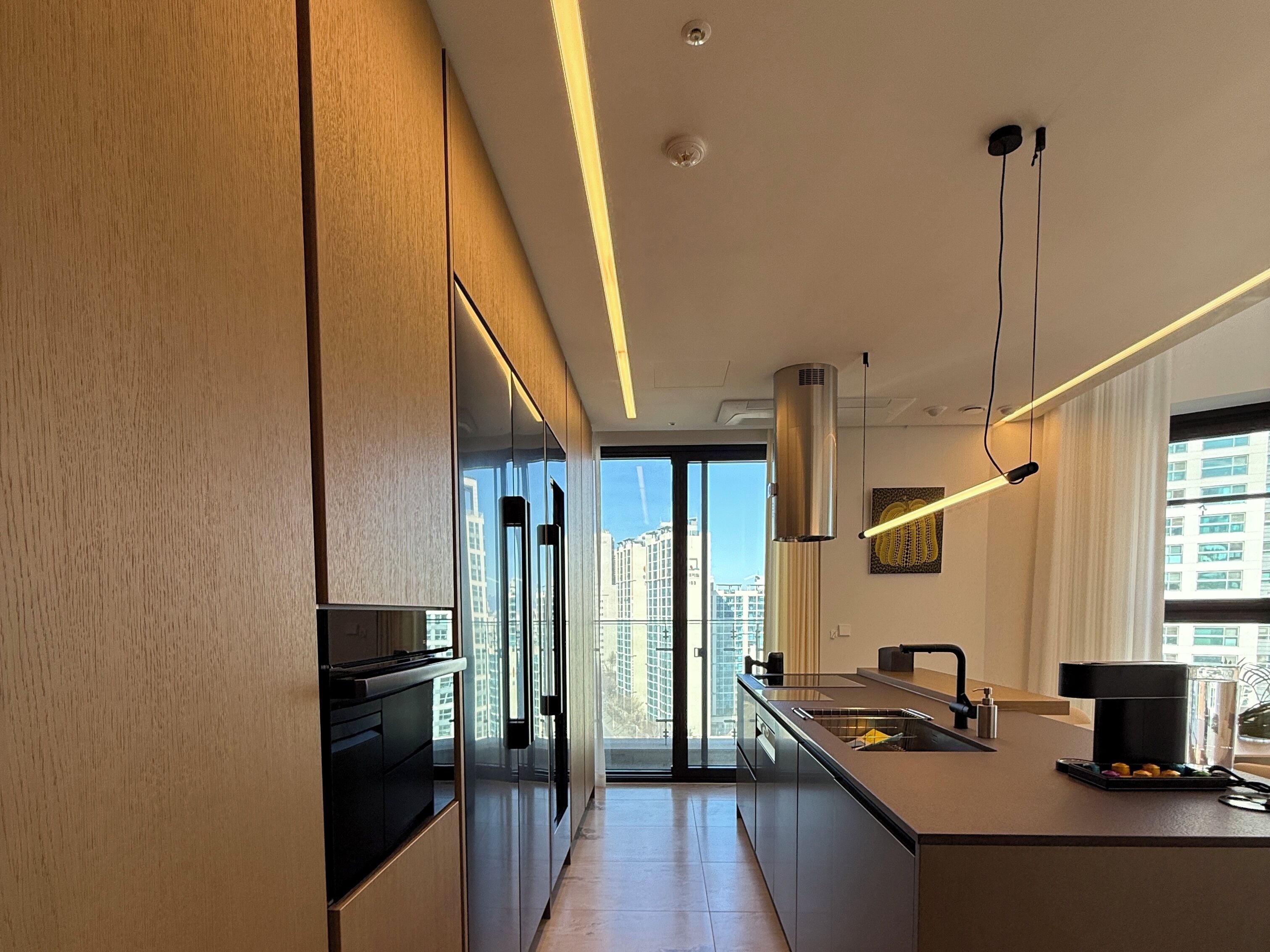 Luxury Penthouse, 3 Bedrooms, City View | Private kitchen | Full-size fridge, microwave, oven, stovetop