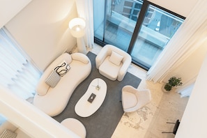 Luxury Apart Daire, 2 Yatak Odası, Balkon, Şehir Manzaralı | Güneşlik/perde, ses yalıtımı, ücretsiz kablosuz İnternet