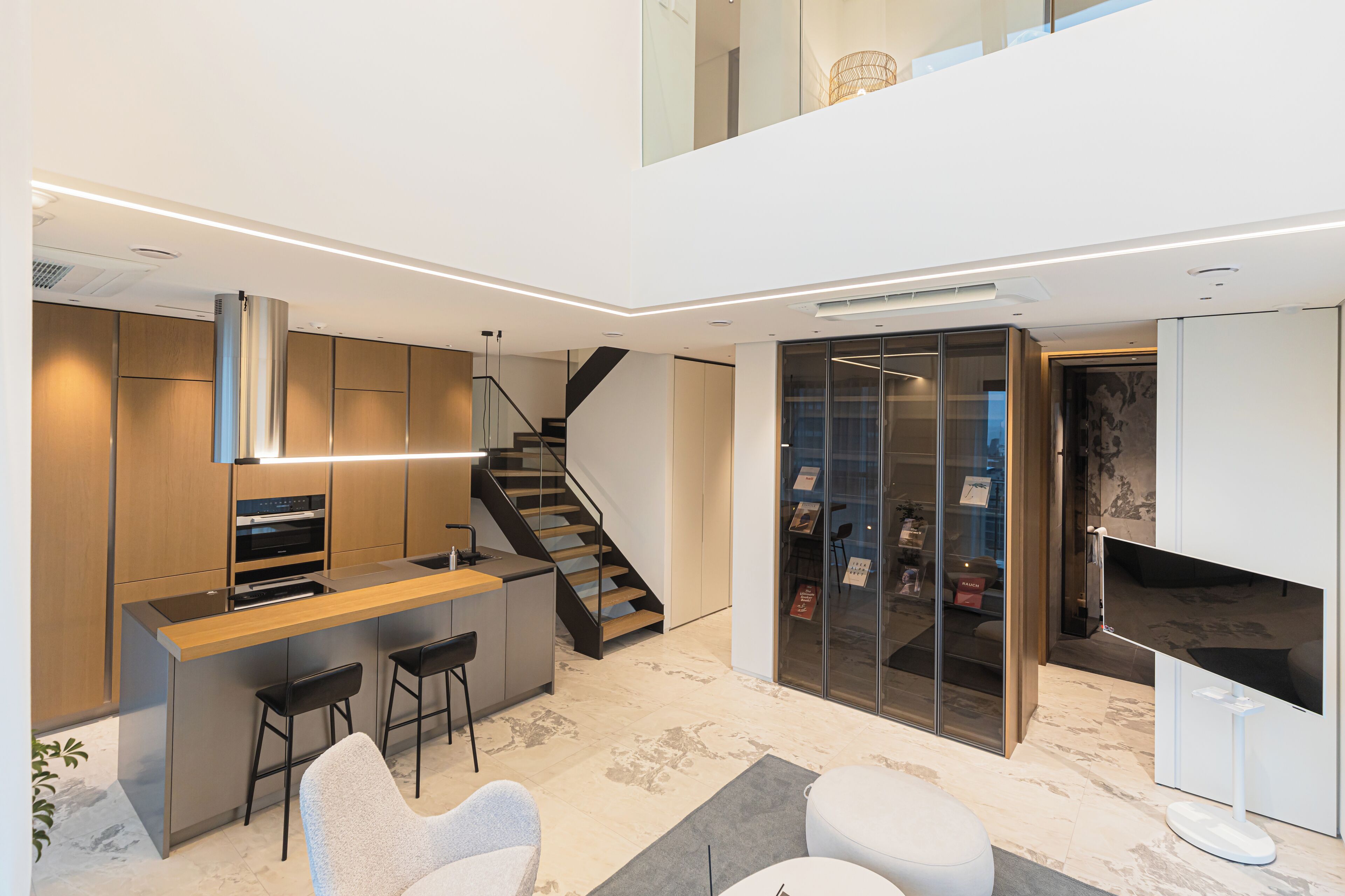 Apartamento de lujo, 2 habitaciones, balcón | Decoración individual, mobiliario individual, cortinas opacas