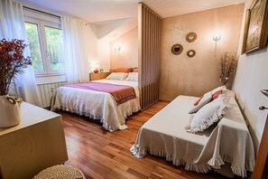 1 chambre, fer et planche à repasser, accès au Wi-Fi (inclus)