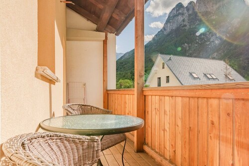 Log pod Mangartom Amazing Apartment with Balcony - One Bedroom Apartment with Balcony