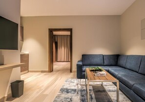 Suite, 1 Bedroom | Blackout curtains, soundproofing, iron/ironing board, free WiFi - Tiara Quraish (Jeddah)