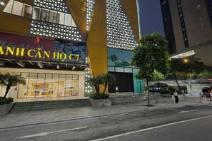 Unclassified image, 2 of 23, button - Jerry’s House - D’capitale Luxury Apartment (Hanoi)
