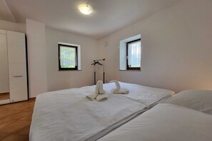 1 chambre, fer et planche à repasser, Wi-Fi gratuit
