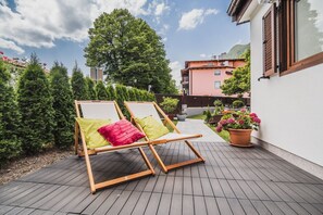 Terrace/patio - Enchanting Rural Apartment with Terrace - Studio Apartment with Terrace (Kobarid)