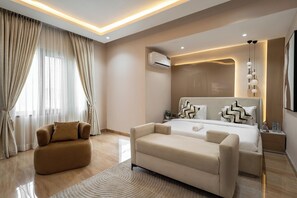 Iron/ironing board, free WiFi - George Residence Surulere Lagos State (Lagos)