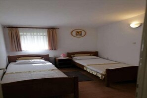 Reiseseng for barn og wi-fi (inkludert)