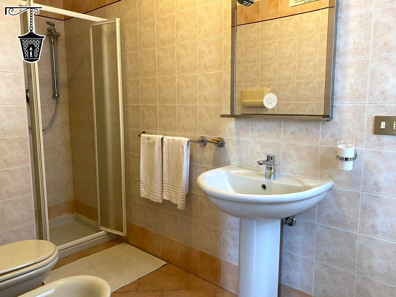 Double or Twin Room | Bathroom