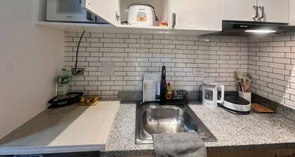 16Q Mesaverte Unit in city near SM