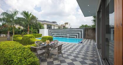 The Nivaas Villa Bonita