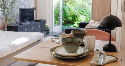 Chic and cozy overnight stay in Haastrecht! 15 minutes from Gouda and Oudewater.