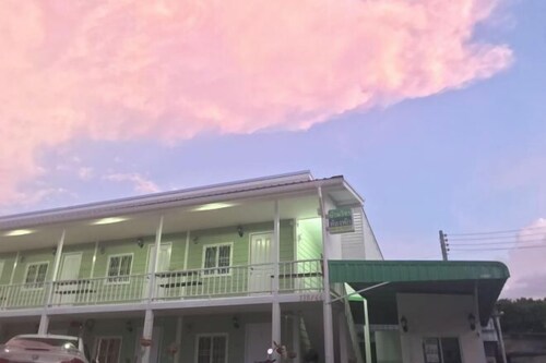 Baan Wira Guesthouse