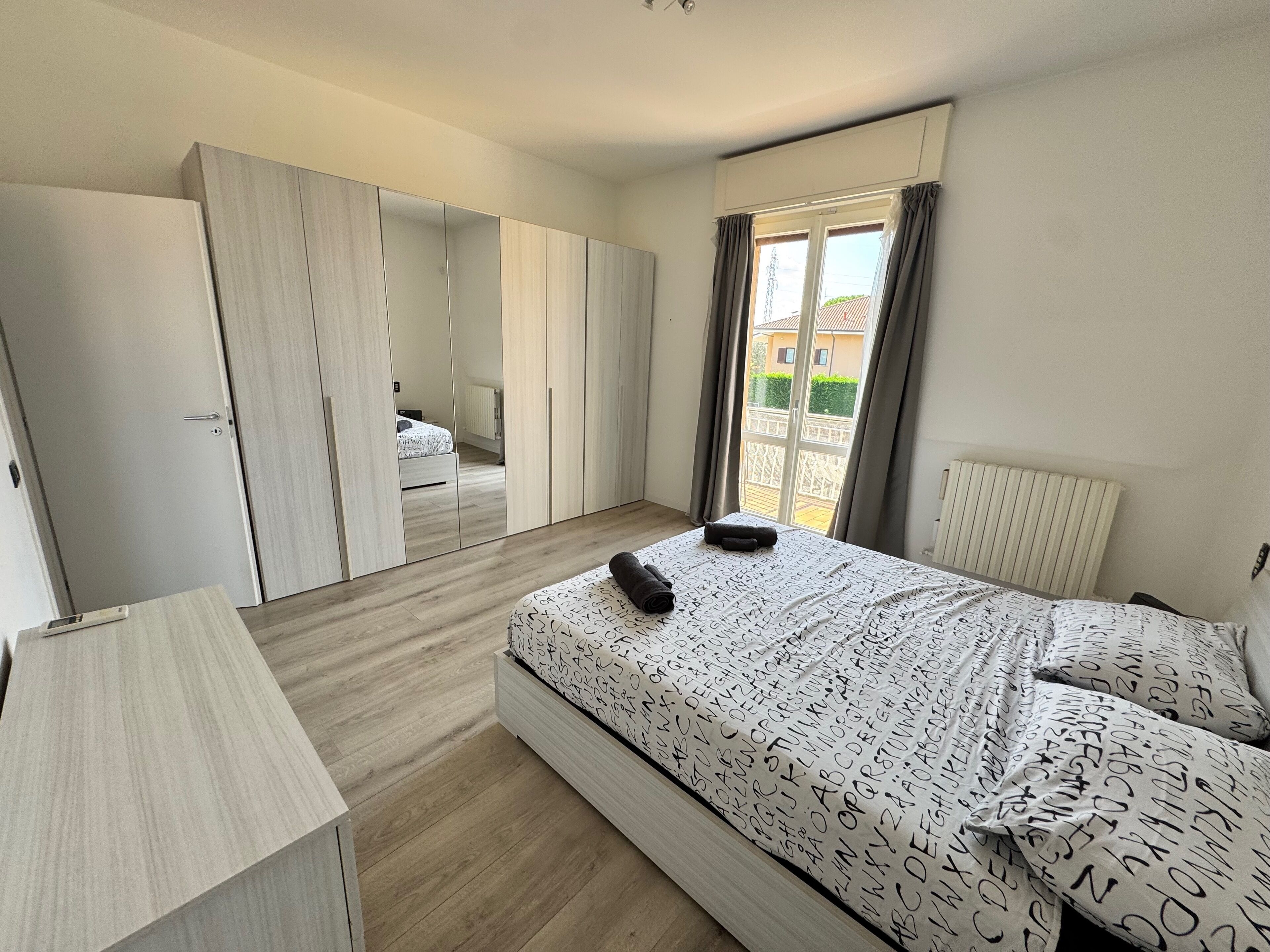 2 chambres, fer et planche à repasser, draps fournis