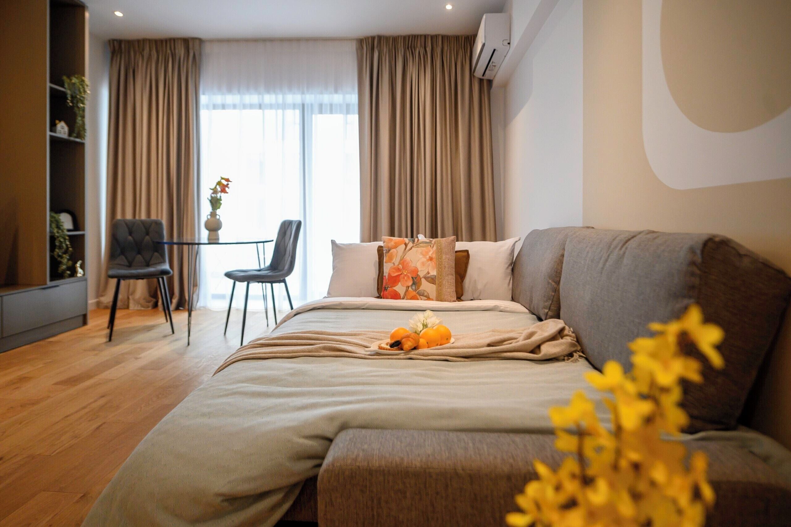 Superior Apartment, 1 Queen Bed with Sofa bed, Courtyard View | Living area | 127-cm Smart TV with digital channels, Netflix, streaming services