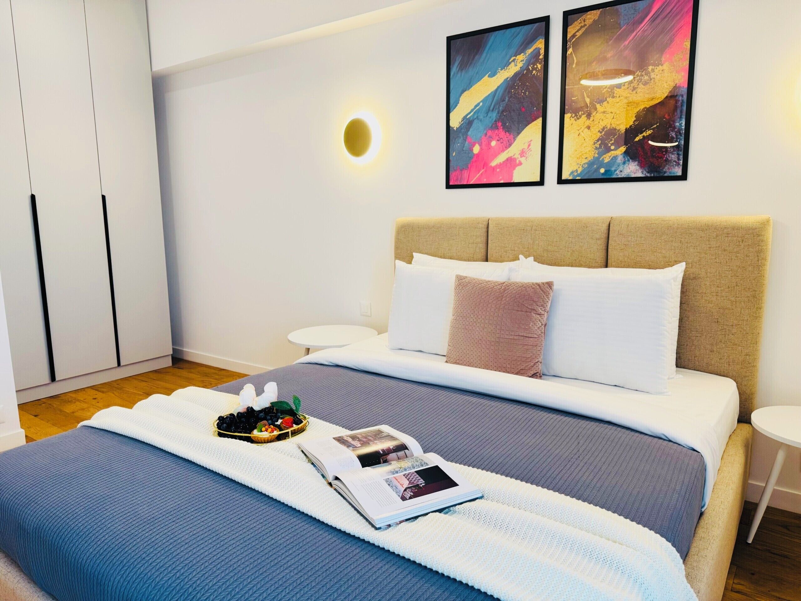 Superior Apartment, 1 Queen Bed with Sofa bed, Courtyard View | Blackout drapes, iron/ironing board, free WiFi