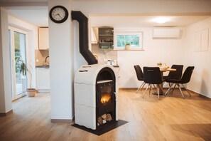 Dining - Cozy Holiday Home in Bistrica (Bistrica ob Sotli)