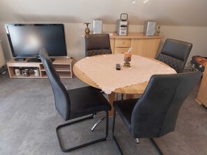 تناول الطعام