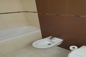 Douche, séchoir à cheveux