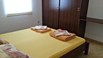 2 bedrooms, WiFi (free)