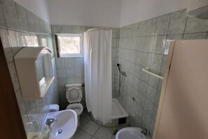 Shower - Apartments Radacic - Two Bedroom Apartment With Terrace And Sea View (A2) (Sevid)