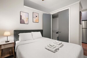 Ferros/tábuas de passar roupa, Wi-Fi, roupa de cama
